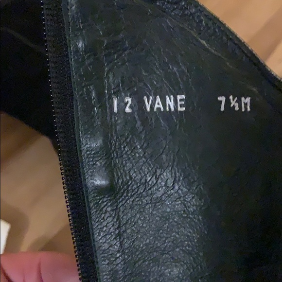 Donald J Pliner Vane Suede and Leather Embossed - Picture 6 of 7